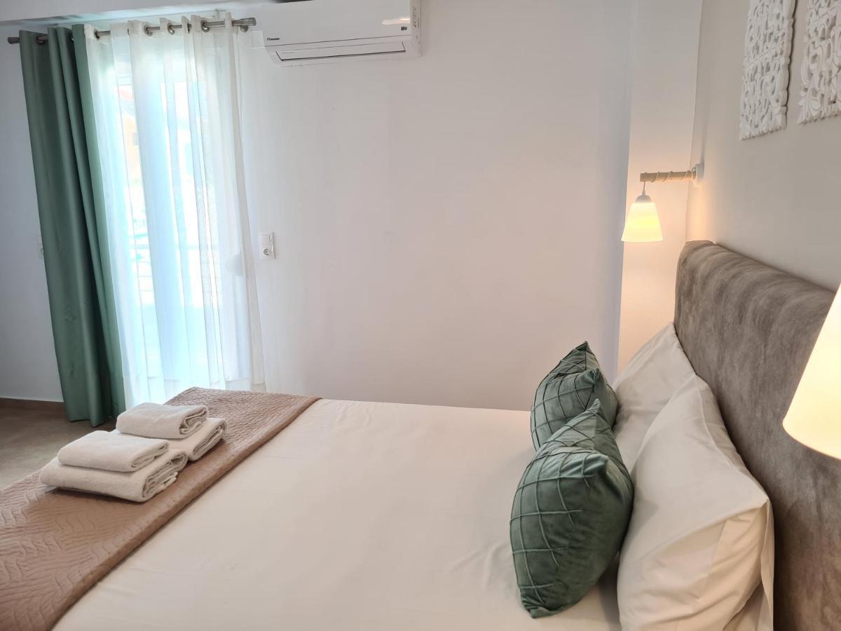 Bella Mare Luxury Apartments 칼라마키 외부 사진