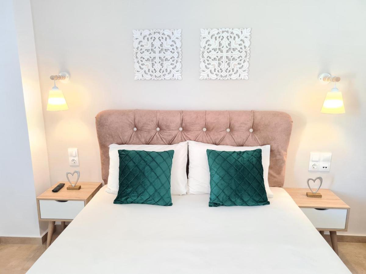Bella Mare Luxury Apartments 칼라마키 외부 사진