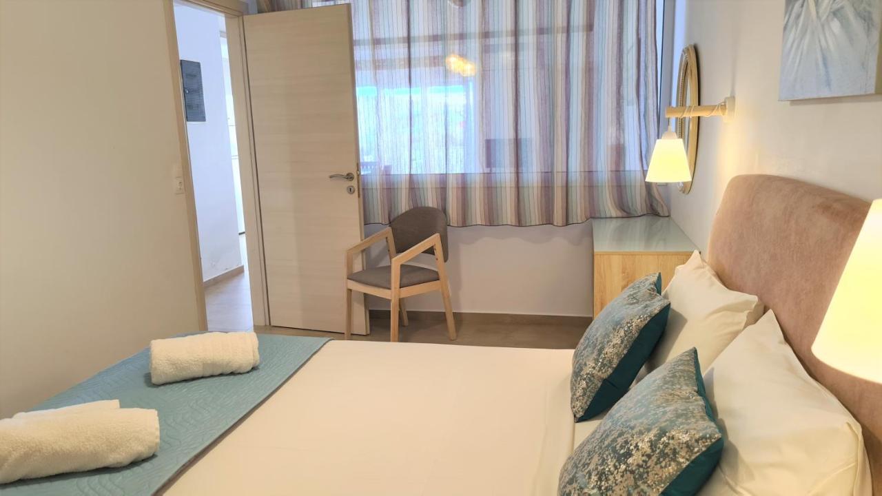 Bella Mare Luxury Apartments 칼라마키 외부 사진